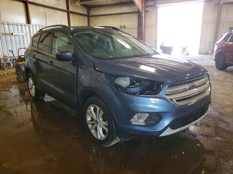 60388006 :رقم المزاد ، 1FMCU9GD2JUC33642 vin ، 2018 Ford Escape مزاد بيع