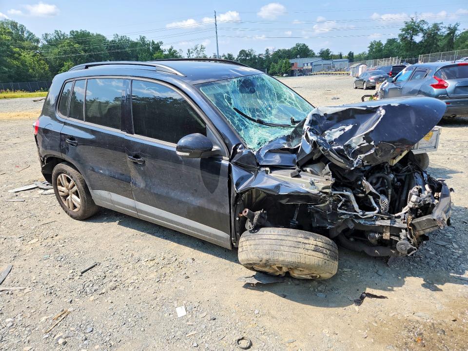 Продаж на аукціоні авто 2017 Volkswagen Tiguan, vin: WVGBV7AX4HK021802, номер лоту: 62955266