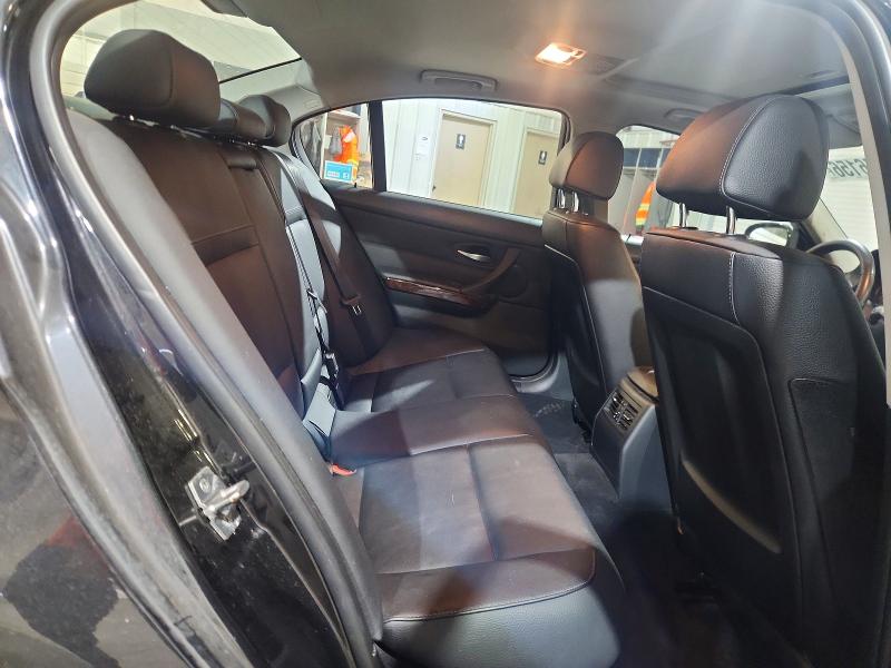 60656156 :رقم المزاد ، WBAPK7C50BA463601 vin ، 2011 Bmw 328 مزاد بيع