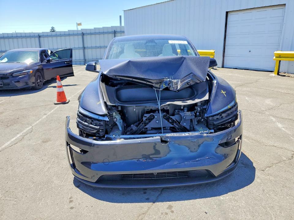 Продаж на аукціоні авто 2026 Tesla Model Y, vin: 7SAYGDEDXTF427857, номер лоту: 63159316