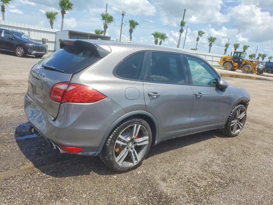 2011 Porsche Cayenne მანქანა იყიდება აუქციონზე, vin: WP1AC2A21BLA82036, აუქციონის ნომერი: 62641896
