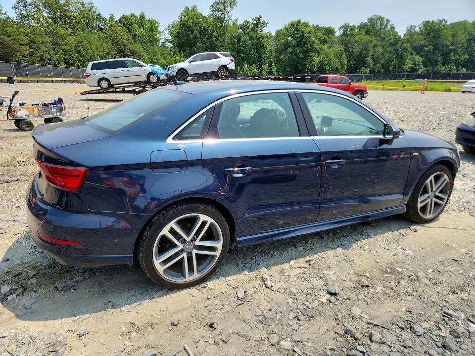 Продажа на аукционе авто 2017 Audi A3, vin: WAUGUGFFXH1040841, номер лота: 60841686