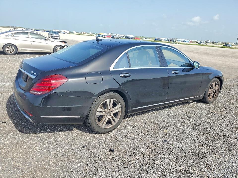 60232836 :رقم المزاد ، WDDUG8GB8JA371718 vin ، 2018 Mercedes-benz S مزاد بيع