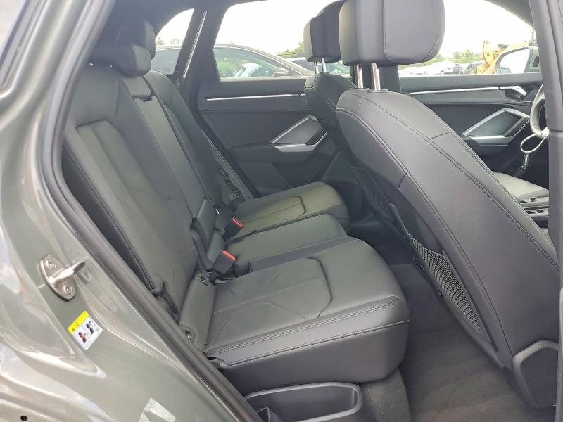 85621155 :رقم المزاد ، WA1DECF39S1033544 vin ، 2025 Audi Q3 مزاد بيع