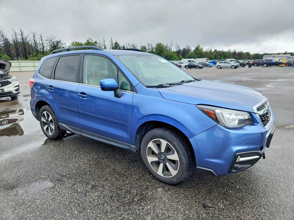Продажа на аукционе авто 2018 Subaru Forester, vin: JF2SJARC1JH570814, номер лота: 61853616