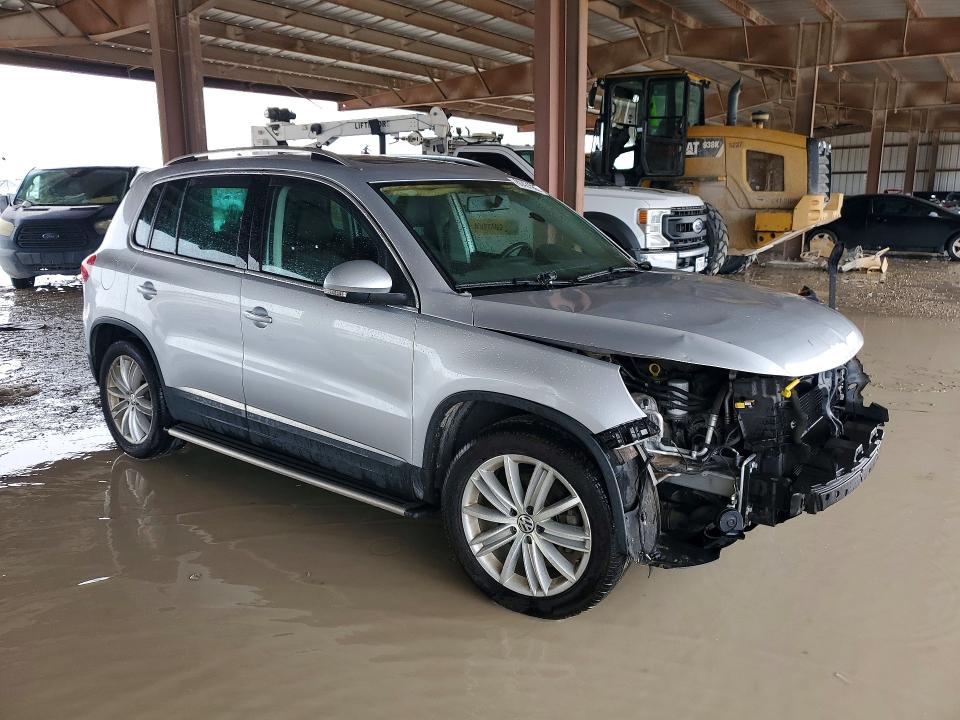 2014 Volkswagen Tiguan მანქანა იყიდება აუქციონზე, vin: WVGAV3AX0EW587805, აუქციონის ნომერი: 60421956