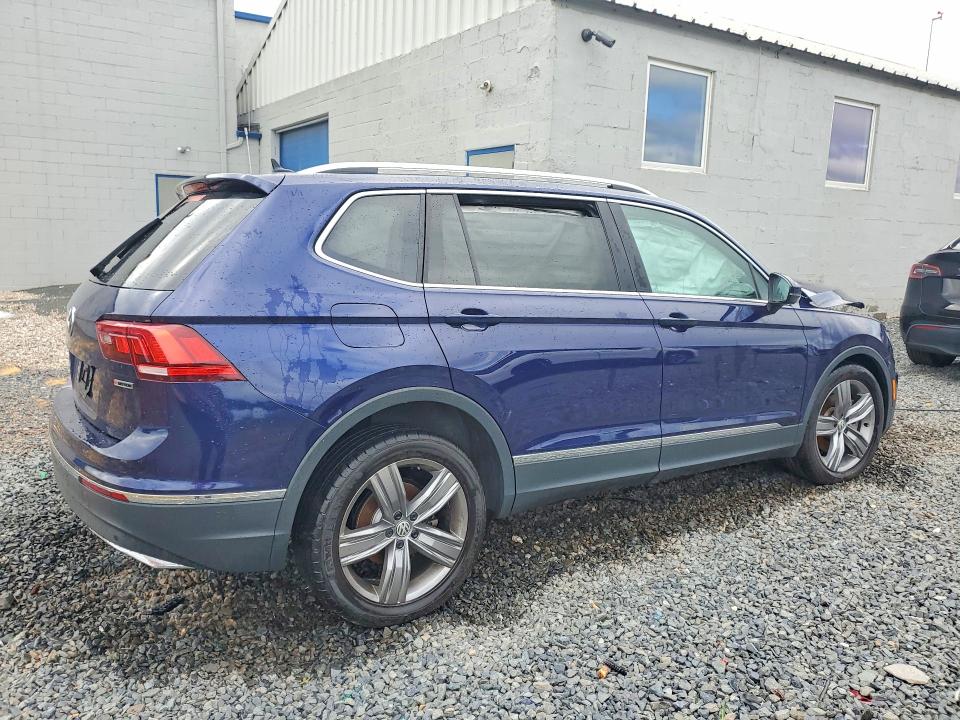 62603606 :رقم المزاد ، 3VV2B7AX8MM013302 vin ، 2021 Volkswagen Tiguan مزاد بيع