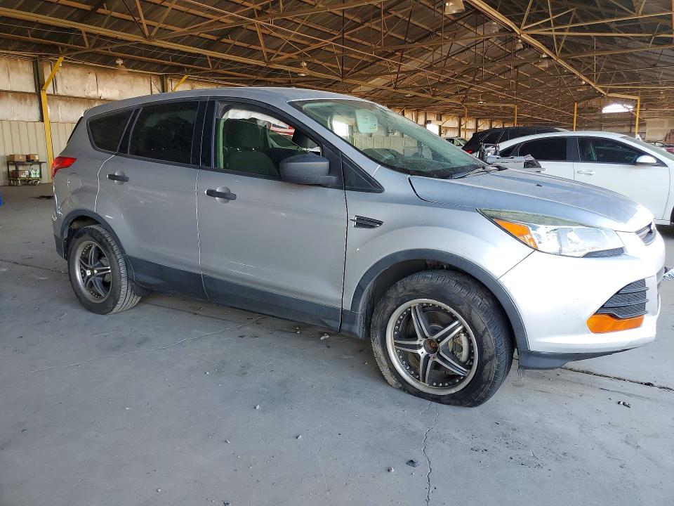 2013 Ford Escape მანქანა იყიდება აუქციონზე, vin: 1FMCU0F78DUB46727, აუქციონის ნომერი: 61565196
