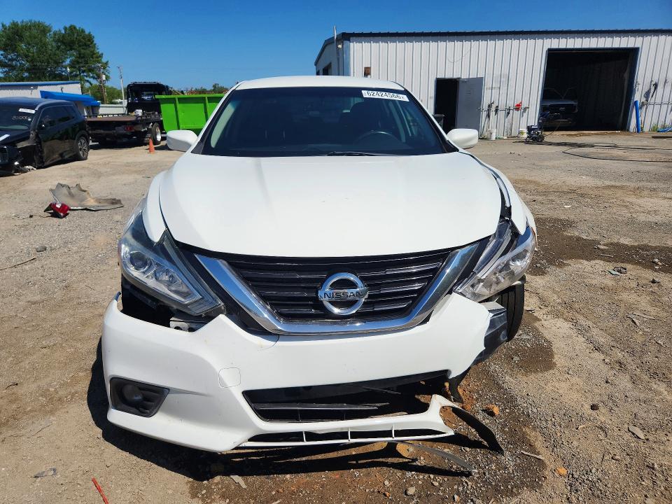 Продаж на аукціоні авто 2018 Nissan Altima, vin: 1N4AL3AP7JC179247, номер лоту: 62424566