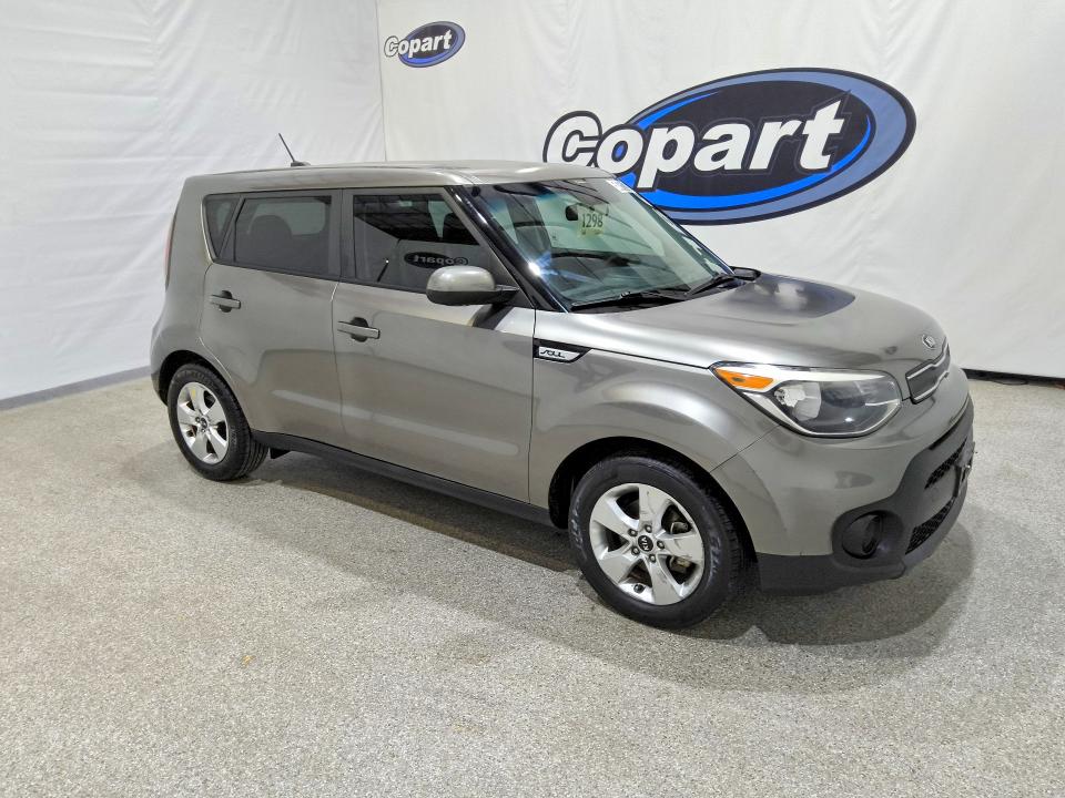 58759276 :رقم المزاد ، KNDJN2A26J7619826 vin ، 2018 Kia Soul مزاد بيع