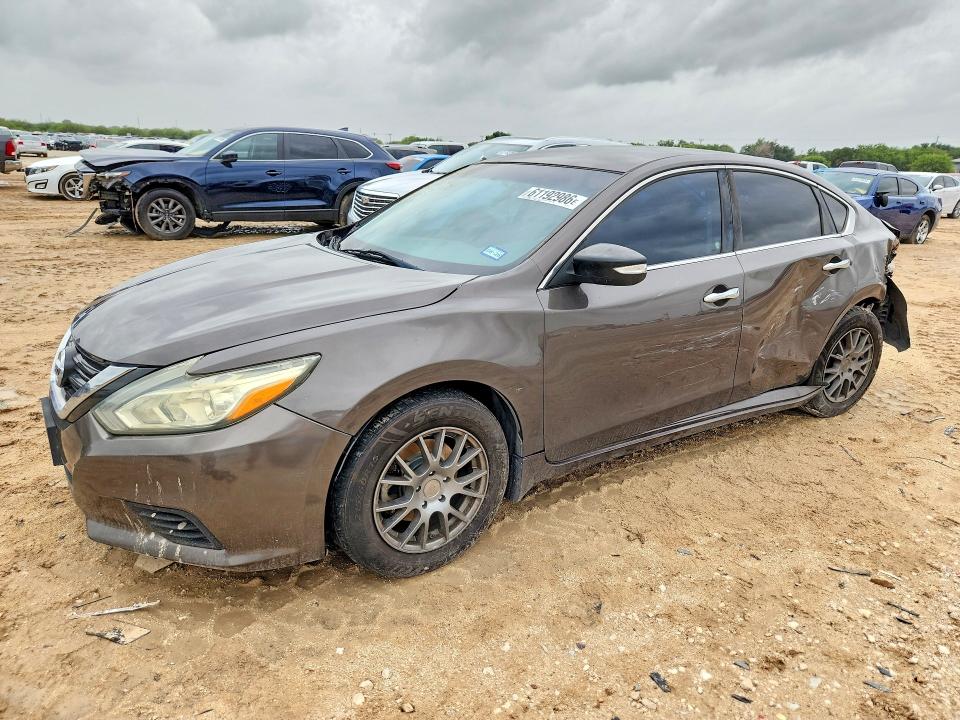 61192986 :رقم المزاد ، 1N4AL3AP8GN334790 vin ، 2016 Nissan Altima مزاد بيع
