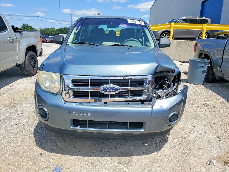 61937056 :رقم المزاد ، 1FMCU9C79AKA02216 vin ، 2010 Ford Escape مزاد بيع