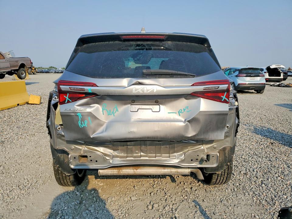 60299906 :رقم المزاد ، KNDEPCAA5N7321847 vin ، 2022 Kia Seltos مزاد بيع