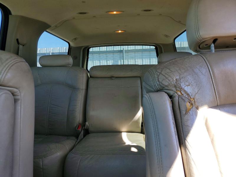 Продажа на аукционе авто 2001 Chevrolet Suburban, vin: 1GNFK16TX1J220132, номер лота: 59818726