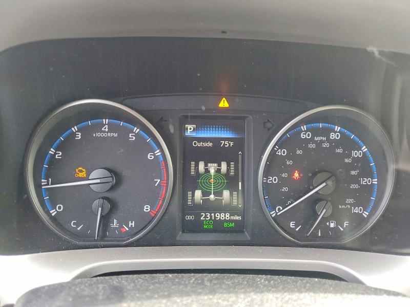 Продажа на аукционе авто 2018 Toyota Rav4, vin: JTMRFREV7JJ735018, номер лота: 61291906