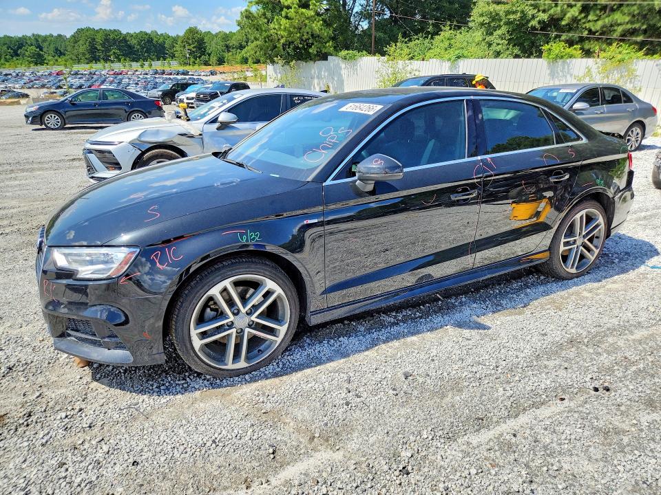 Продажа на аукционе авто 2018 Audi A3, vin: WAUJ8GFF2J1083120, номер лота: 61664266
