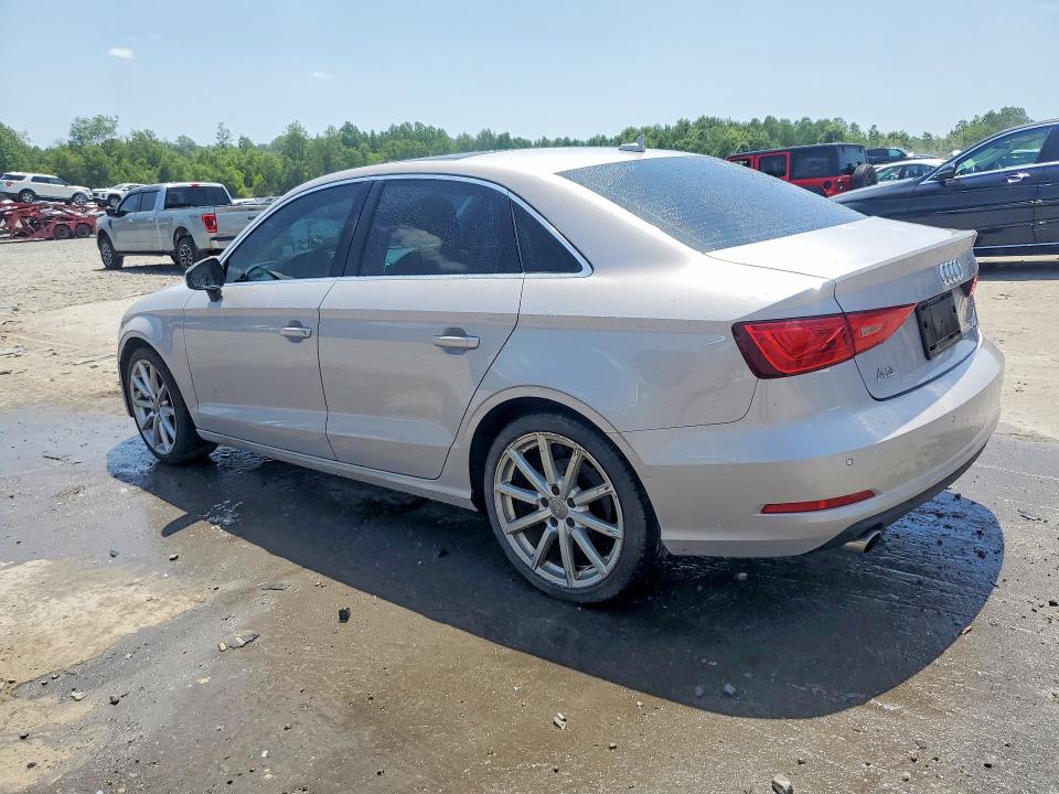 85454665 :رقم المزاد ، WAUEFGFF2F1047832 vin ، 2015 Audi A3 مزاد بيع
