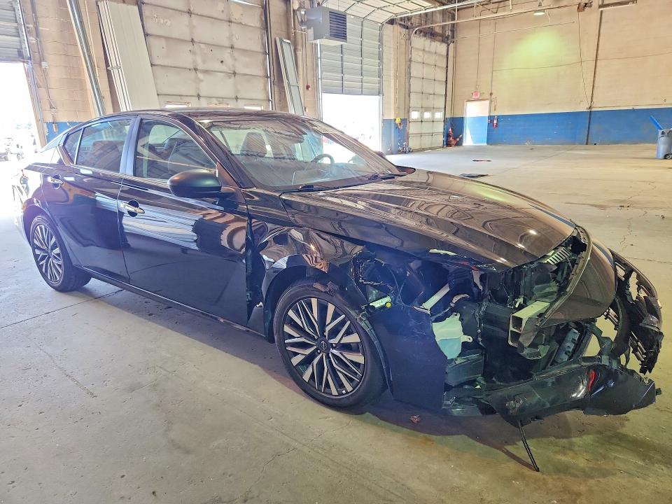 59717426 :رقم المزاد ، 1N4BL4DV1SN367563 vin ، 2025 Nissan Altima مزاد بيع