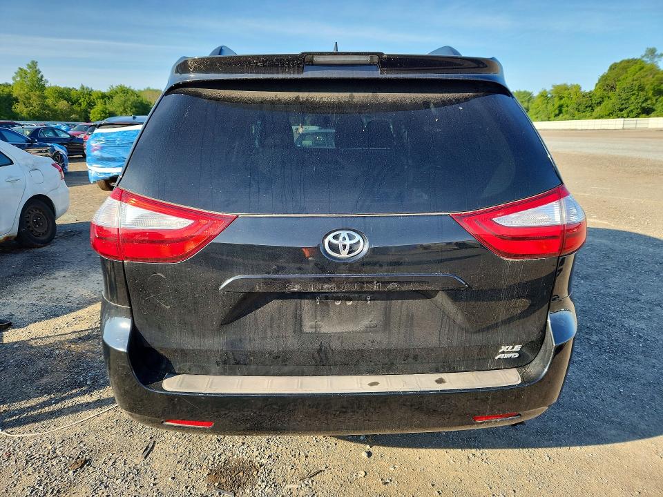 Продаж на аукціоні авто 2019 Toyota Sienna, vin: 5TDDZ3DC7KS225335, номер лоту: 61158816