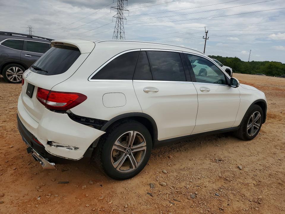 61839756 :رقم المزاد ، WDC0G4JB7HV010522 vin ، 2017 Mercedes-benz Glc مزاد بيع