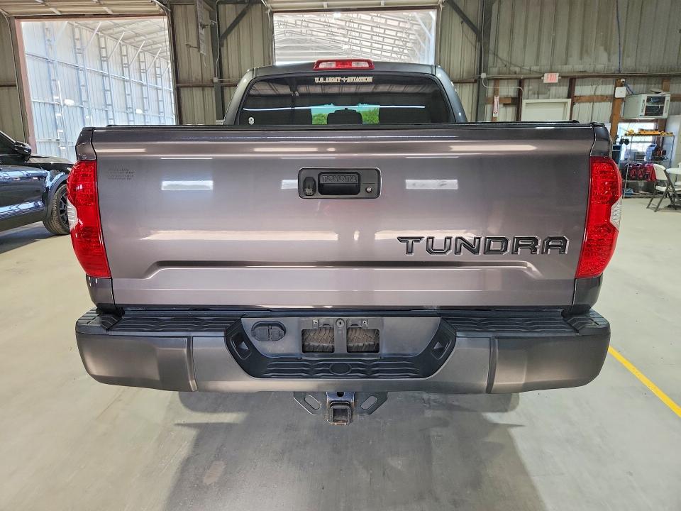 62528856 :رقم المزاد ، 5TFDW5F14GX526890 vin ، 2016 Toyota Tundra مزاد بيع
