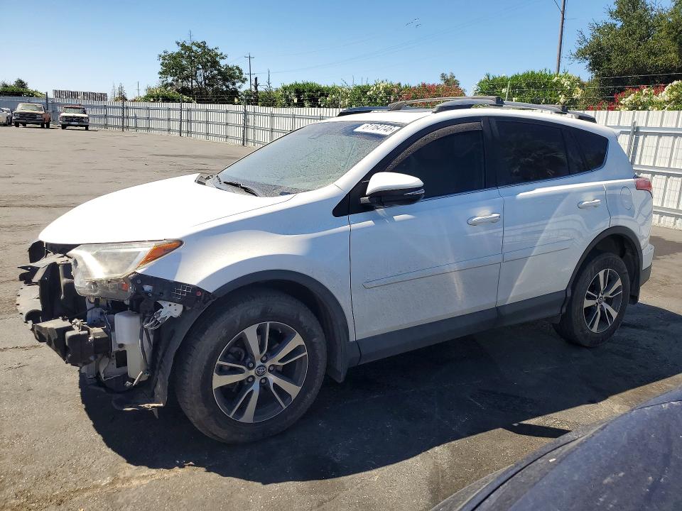 61164146 :رقم المزاد ، JTMWFREV3HD094283 vin ، 2017 Toyota Rav4 مزاد بيع