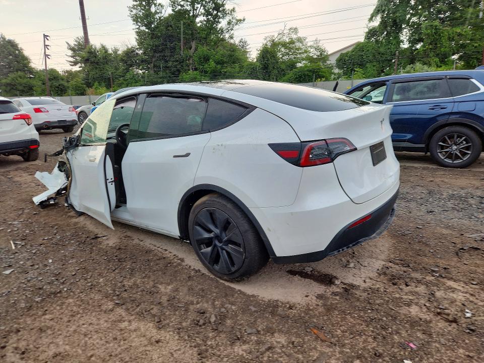 61953026 :رقم المزاد ، 7SAYGDED3RF129160 vin ، 2024 Tesla Model Y مزاد بيع