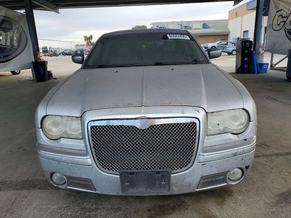 60682496 :رقم المزاد ، 2C3KA63H16H370375 vin ، 2006 Chrysler 300c مزاد بيع