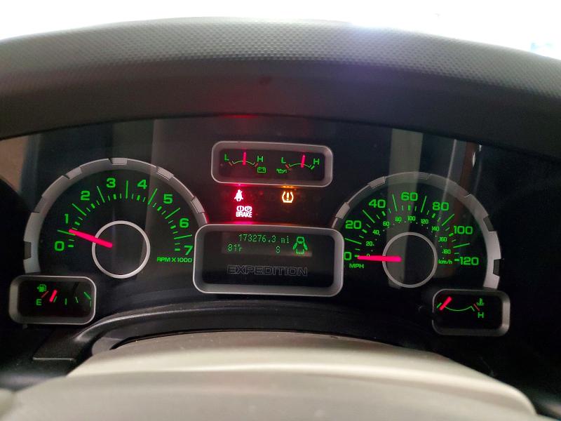 2010 Ford Expedition მანქანა იყიდება აუქციონზე, vin: 1FMJU1G56AEB66412, აუქციონის ნომერი: 61889516