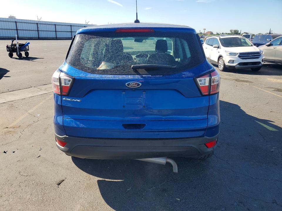 Продаж на аукціоні авто 2018 Ford Escape, vin: 1FMCU0F76JUC76517, номер лоту: 59825656