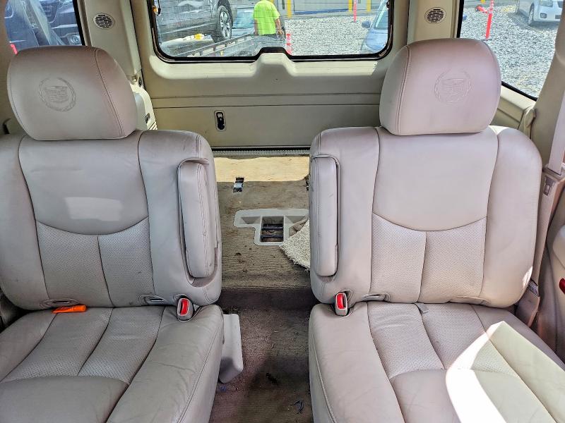 2005 Cadillac Escalade მანქანა იყიდება აუქციონზე, vin: 1GYEK63N05R117326, აუქციონის ნომერი: 62026176