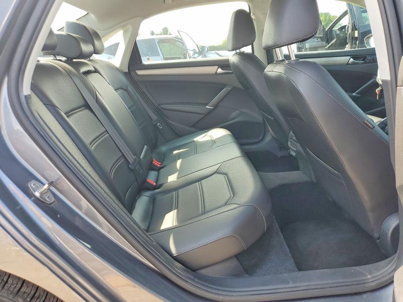 60749586 :رقم المزاد ، 1VWSA7A33MC001930 vin ، 2021 Volkswagen Passat مزاد بيع