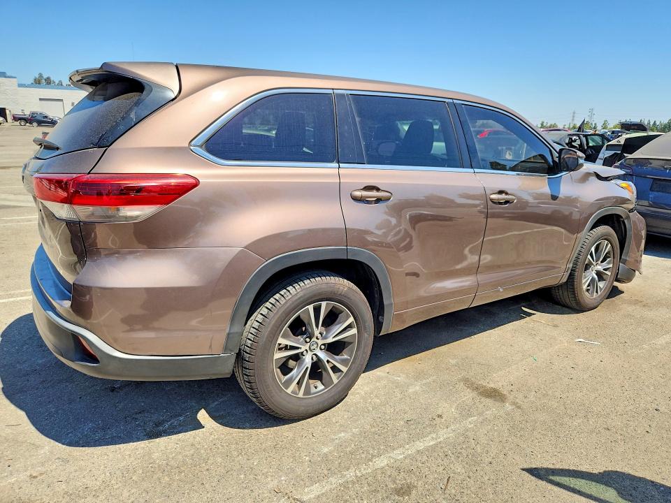 Aukcja sprzedaży 2018 Toyota Highlander, vin: 5TDZZRFH1JS244527, numer aukcji: 63174696