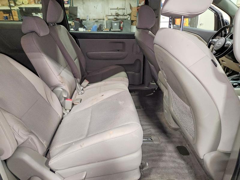 62226626 :رقم المزاد ، KNDMB5C10M6675122 vin ، 2021 Kia Sedona مزاد بيع