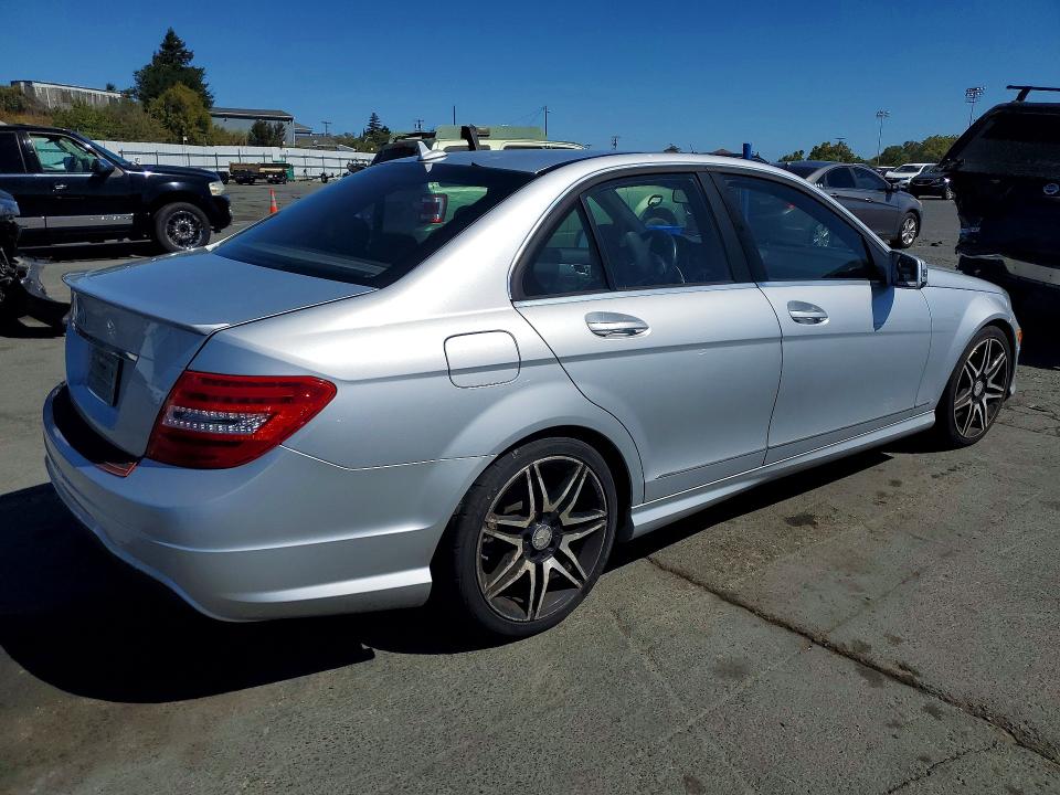 Auction sale of the 2014 Mercedes-benz C, vin: WDDGF4HB2ER306863, lot number: 62915126