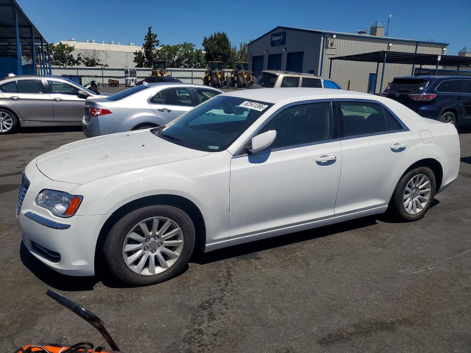 Продажа на аукционе авто 2014 Chrysler 300, vin: 2C3CCAAG1EH375344, номер лота: 62541366