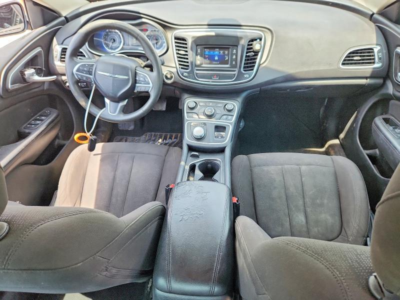 61679396 :رقم المزاد ، 1C3CCCFB4FN634670 vin ، 2015 Chrysler 200 مزاد بيع
