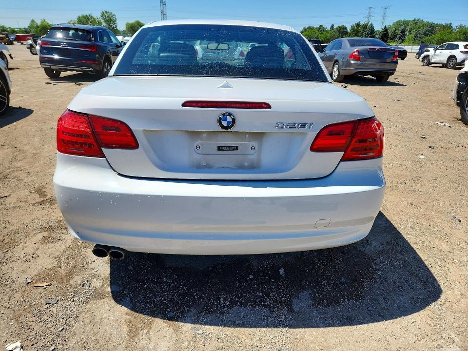 Продаж на аукціоні авто 2012 Bmw 328, vin: WBADW7C54CE728327, номер лоту: 63100246