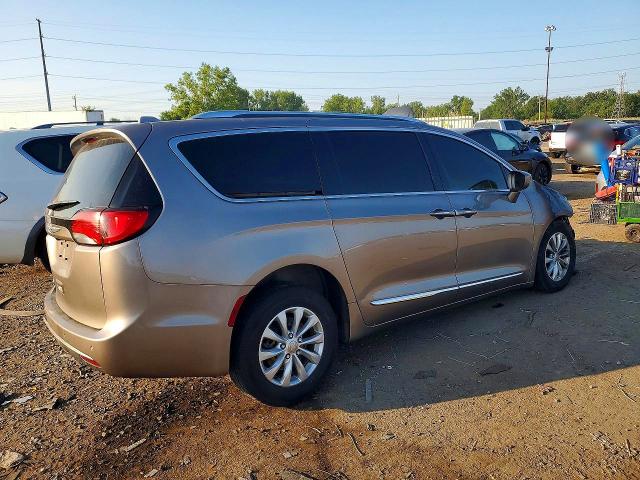 Продажа на аукционе авто 2018 Chrysler Pacifica, vin: 2C4RC1EG8JR187067, номер лота: 63231666