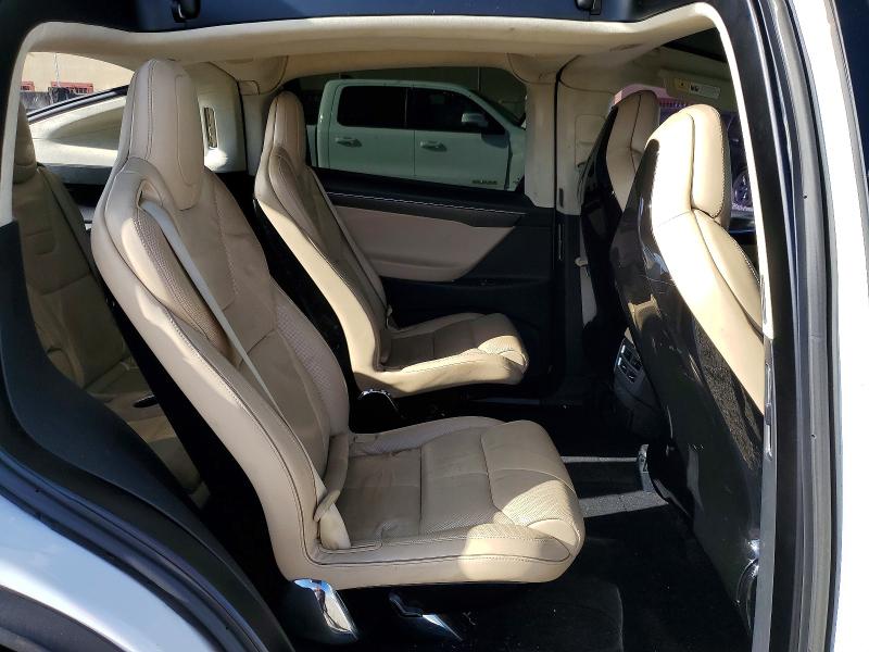 2016 Tesla Model X მანქანა იყიდება აუქციონზე, vin: 5YJXCBE48GFS00908, აუქციონის ნომერი: 59694216