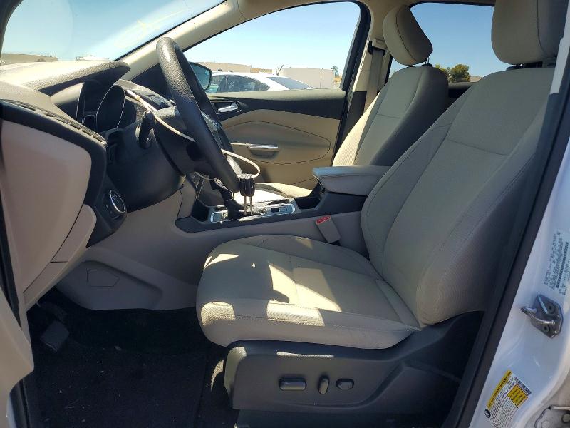 62530866 :رقم المزاد ، 1FMCU0GD6JUD07995 vin ، 2018 Ford Escape مزاد بيع