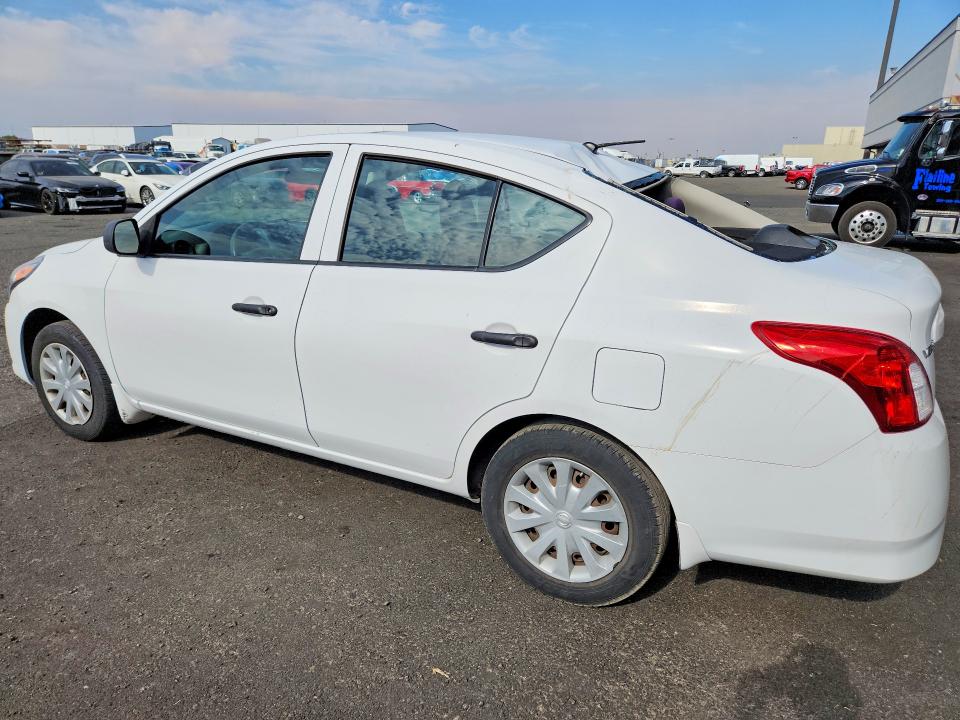 62723186 :رقم المزاد ، 3N1CN7AP4FL814802 vin ، 2015 Nissan Versa مزاد بيع