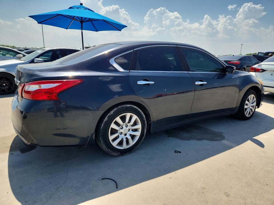 2016 Nissan Altima მანქანა იყიდება აუქციონზე, vin: 1N4AL3AP5GN340630, აუქციონის ნომერი: 62159936