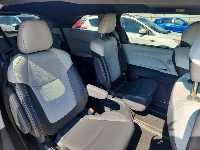 2022 Toyota Sienna მანქანა იყიდება აუქციონზე, vin: 5TDGRKEC2NS104206, აუქციონის ნომერი: 62996956