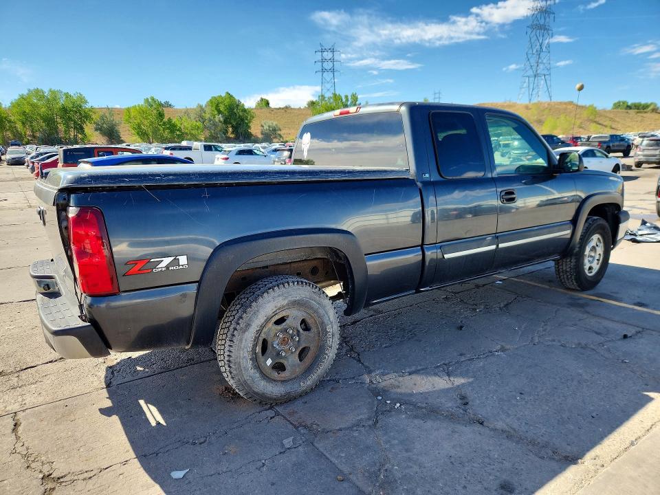 60075106 :رقم المزاد ، 2GCEK19T131176177 vin ، 2003 Chevrolet Silverado مزاد بيع