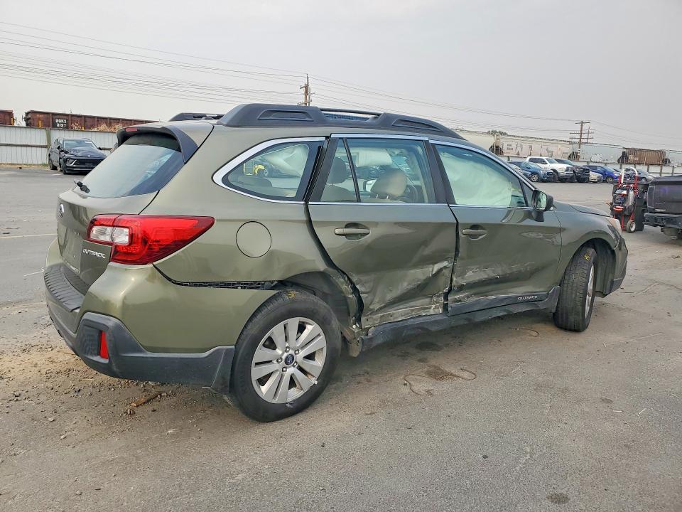61729386 :رقم المزاد ، 4S4BSABC4K3354052 vin ، 2019 Subaru Outback مزاد بيع