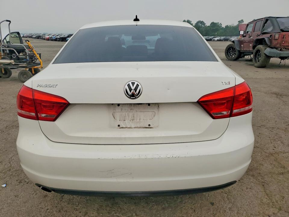 Продаж на аукціоні авто 2015 Volkswagen Passat, vin: 1VWAT7A31FC032716, номер лоту: 61115716