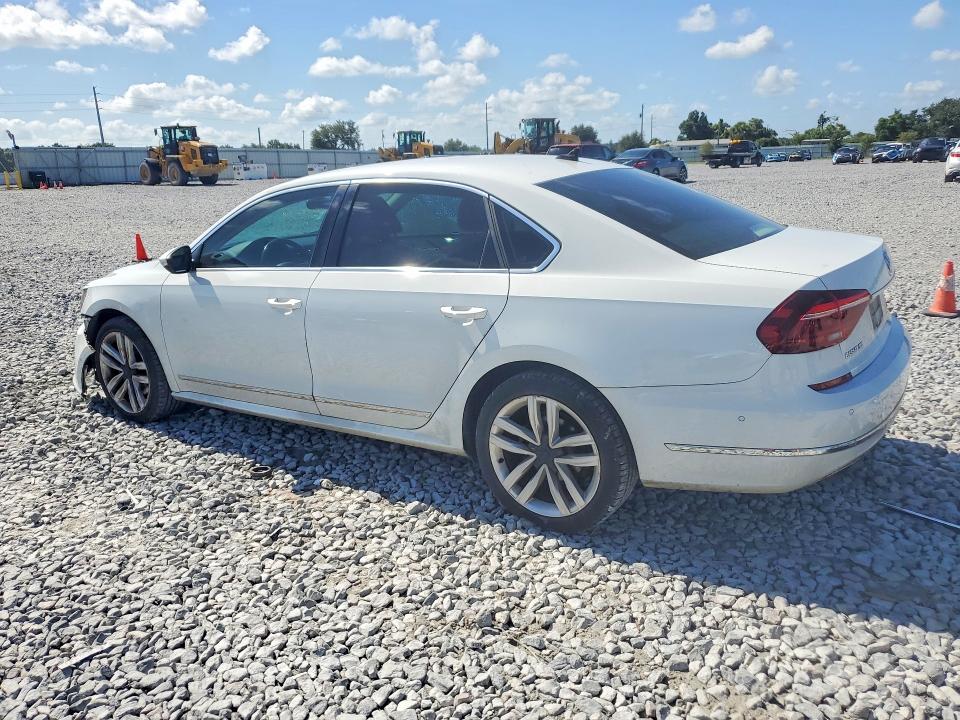 Продаж на аукціоні авто 2017 Volkswagen Passat, vin: 1VWCT7A39HC076118, номер лоту: 62247676