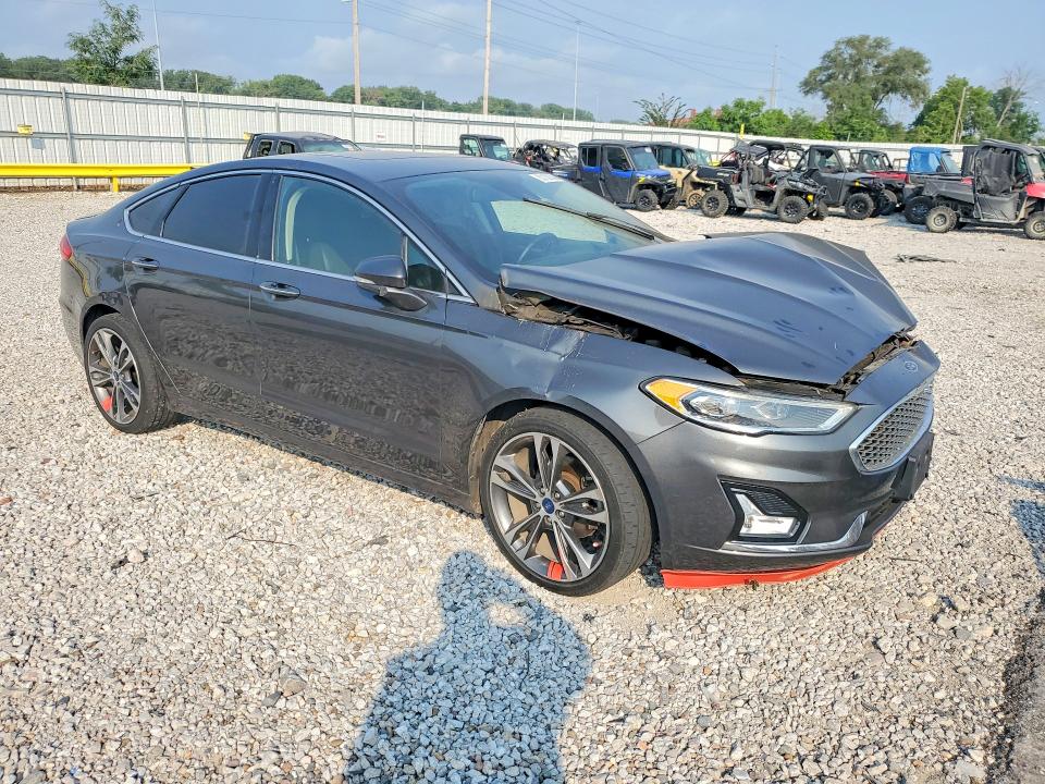 63130086 :رقم المزاد ، 3FA6P0D93LR192345 vin ، 2020 Ford Fusion مزاد بيع