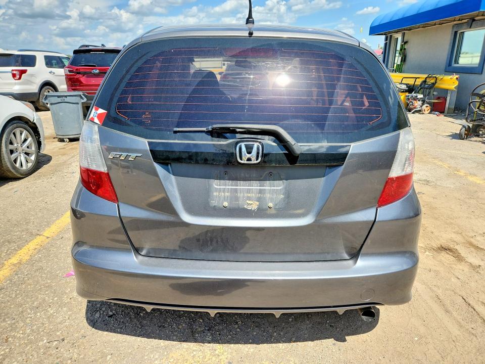 2013 Honda Fit მანქანა იყიდება აუქციონზე, vin: JHMGE8H35DC003931, აუქციონის ნომერი: 61328486